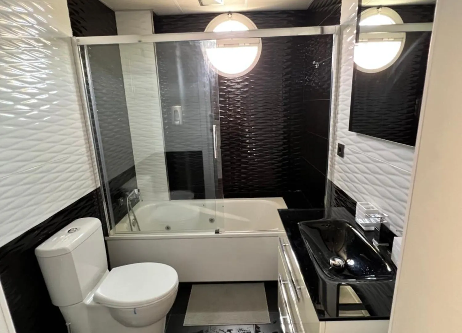 Selva House Sevilla 滨河科里亚 西班牙